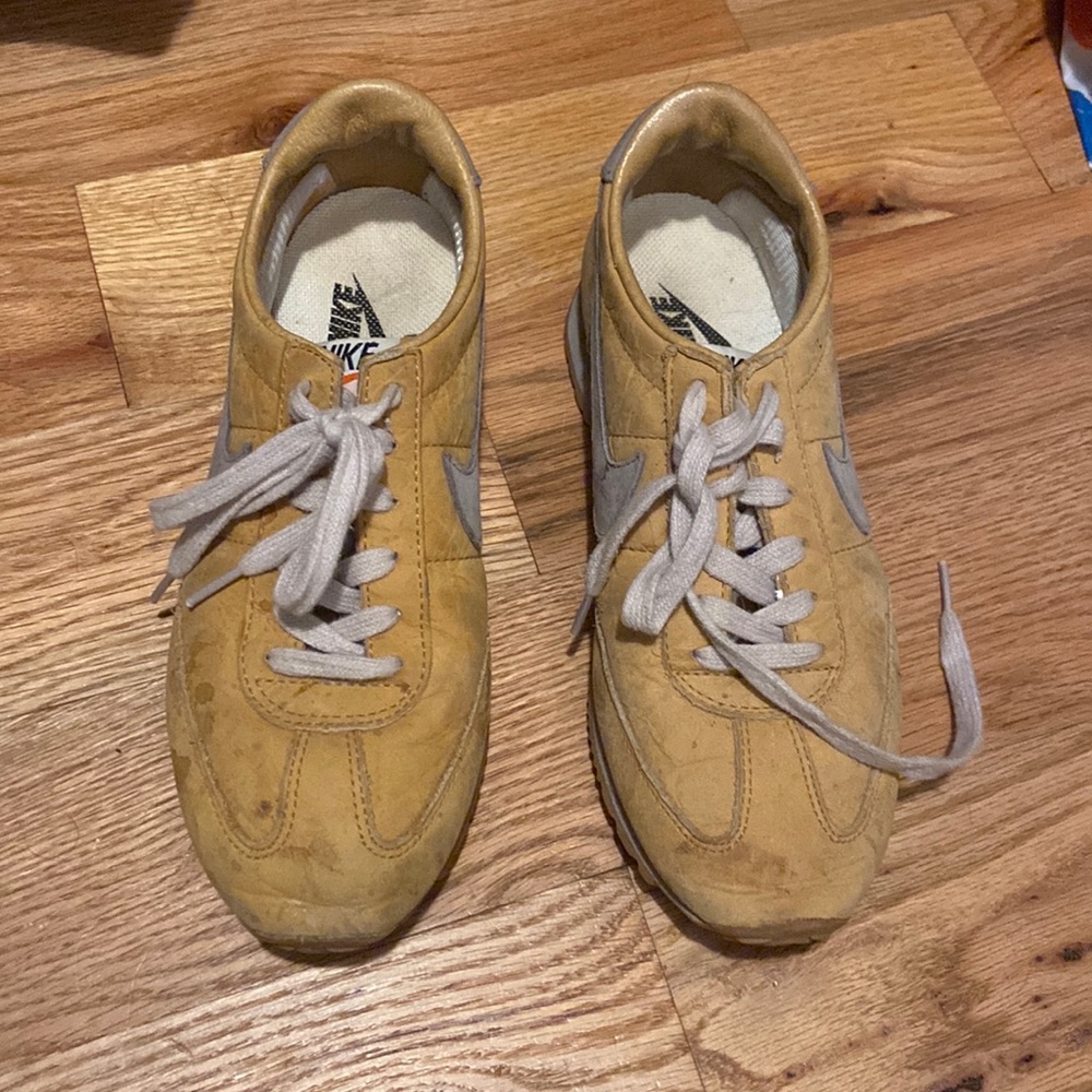 Women’s nike